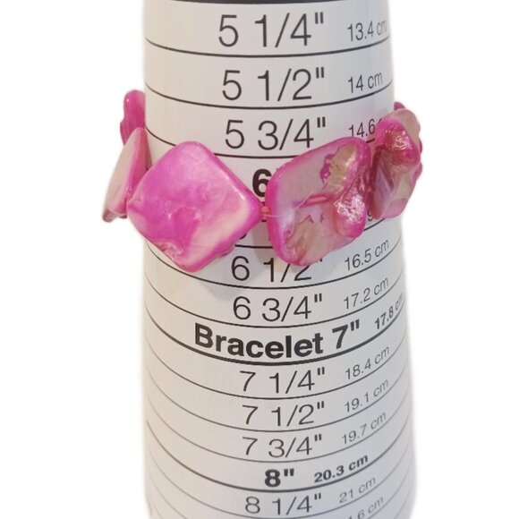 Shell Bracelet Fuchsia Vibrant Mother Of Pearl 6.5 Bead Hand Crafted Stretch - Picture 3 of 4